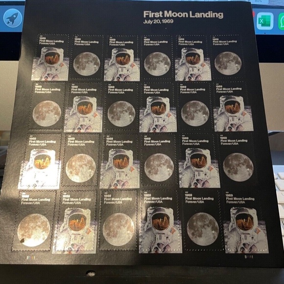 Mint US First Moon Landing Pane of 24 - Picture 2 of 3